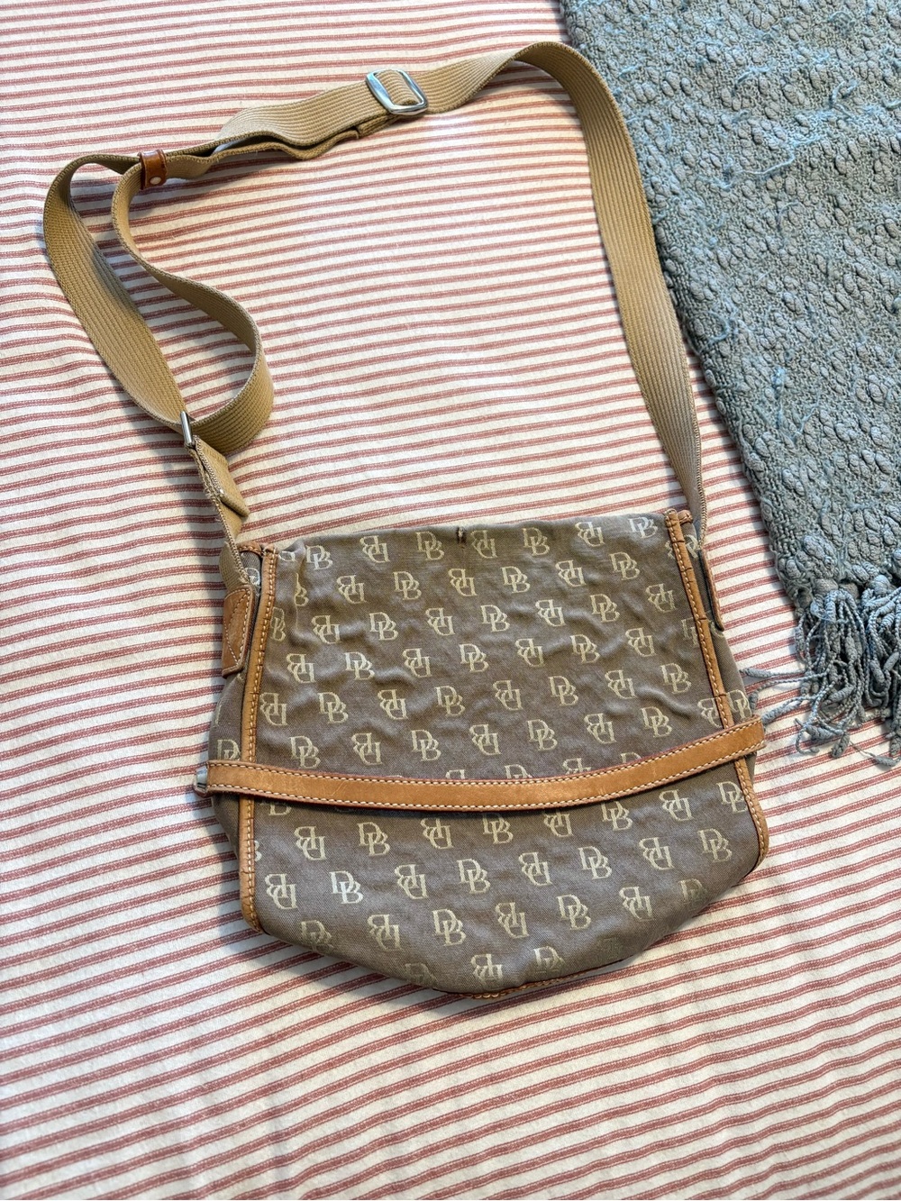 Vintage Dooney & Bourke Brown Crossbody Bag